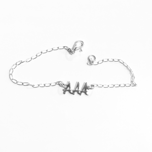 PULSERA CON INICIALES